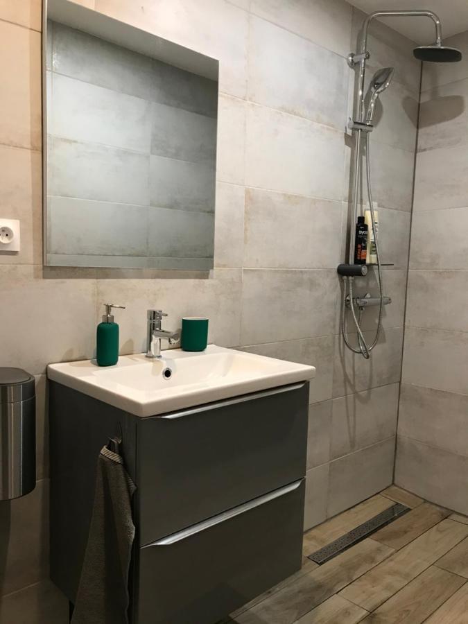 Studio Port Moderne Hypercentre Lumineux Climatise تولون المظهر الخارجي الصورة
